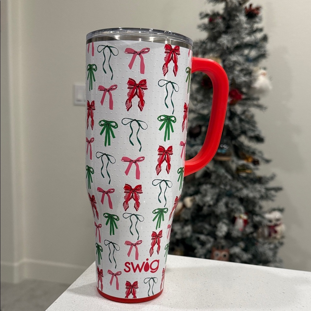 Swig Ribbons and Bows 40oz Mega Mug
